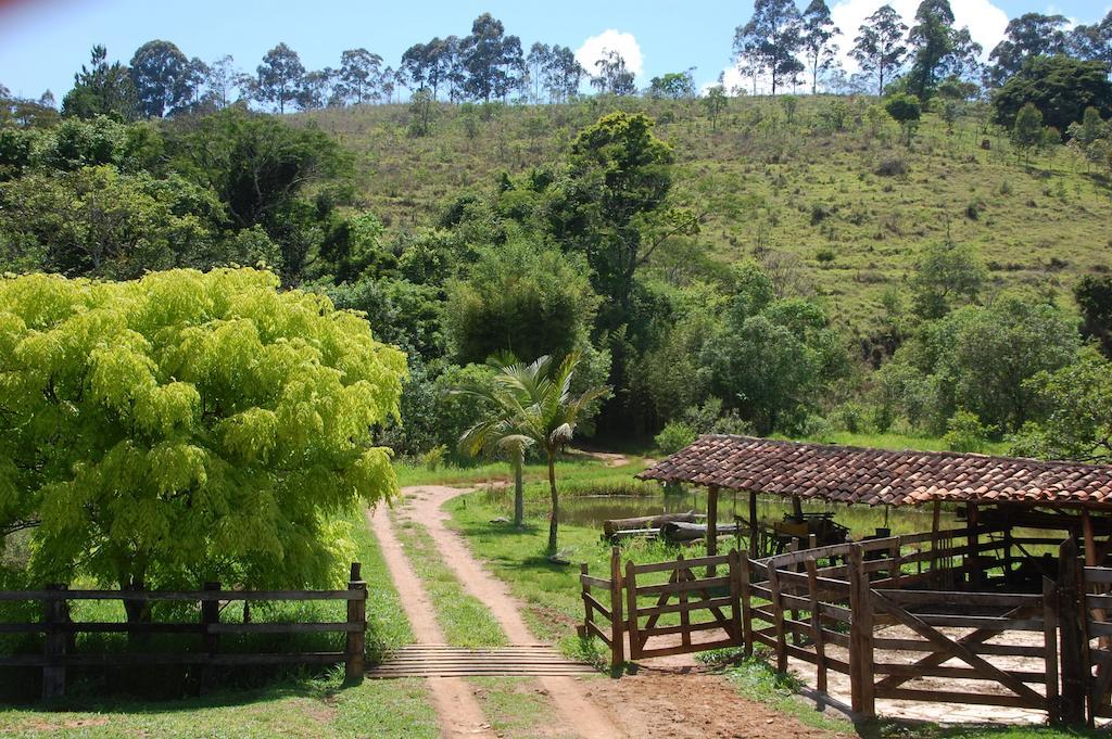 Chales De Minas Hotel Fazenda Кашамбу Екстер'єр фото